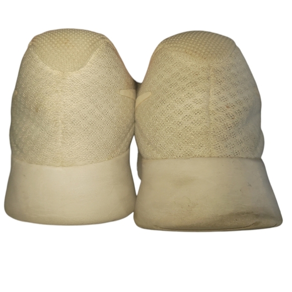 Nike Tanjun white athletic shoes 8 - Picture 3 of 8